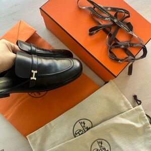 EXTREMELY RARE HERMES MULES Round Toe Groupie MULES - with box, dust bags, bag
